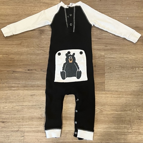Flap Jack 12m black cream 1-pc Romper snap Baby Bear infant outfit - Picture 7 of 7